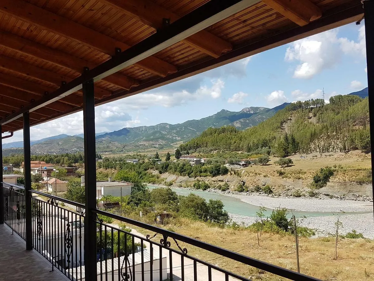 Hotel Villa Ago Përmet